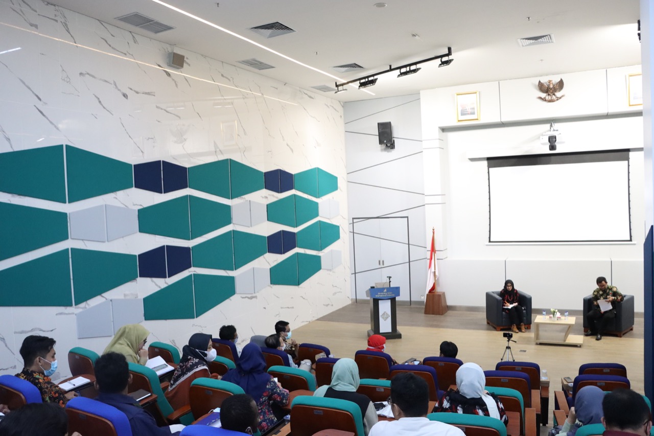 The Faculty of Islamic Studies Successfully Held Their First Hybrid Event