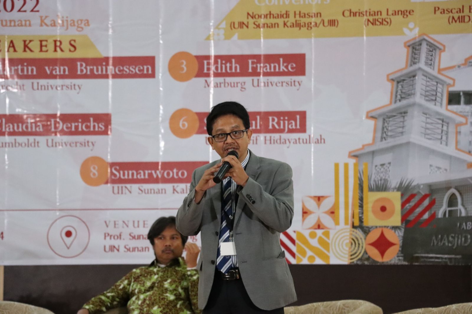 This Week, UIII Jointly Organizes Its First Summer School in Yogyakarta
