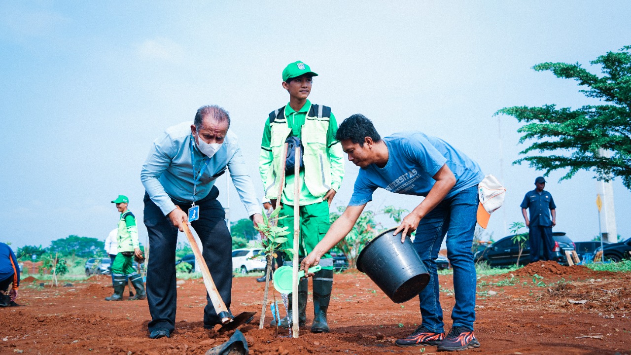 UIII Held Tree Planting Event