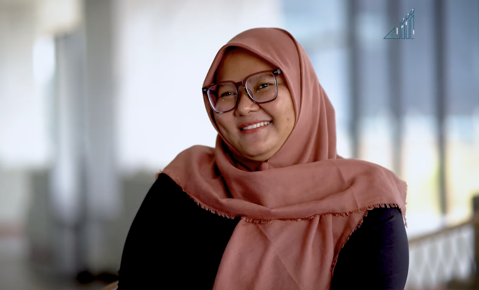 Dhian Sintapertiwi’s Journey of Academic and Personal Growth at UIII