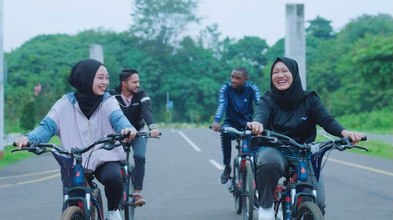 Sustainable Commuting: Pedaling Towards a Greener Tomorrow with UIII Bicycles