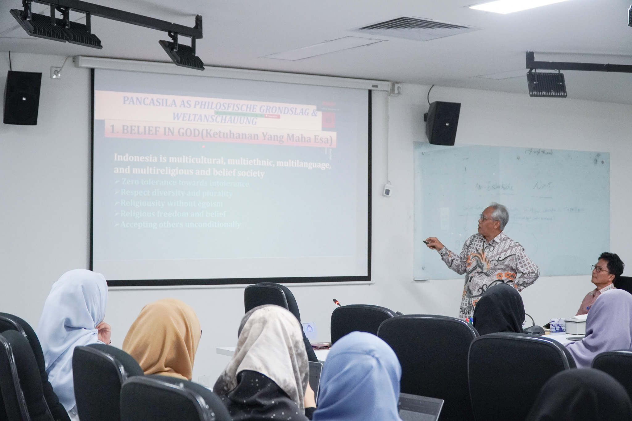 Guest Lecture Calls for Revival of Pancasila Among Youth in Digital Era