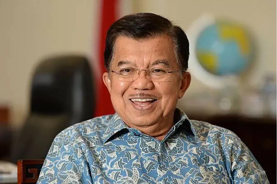 Jusuf Kalla’s Bread Mission: A Lifeline for Aceh’s Tsunami Survivors