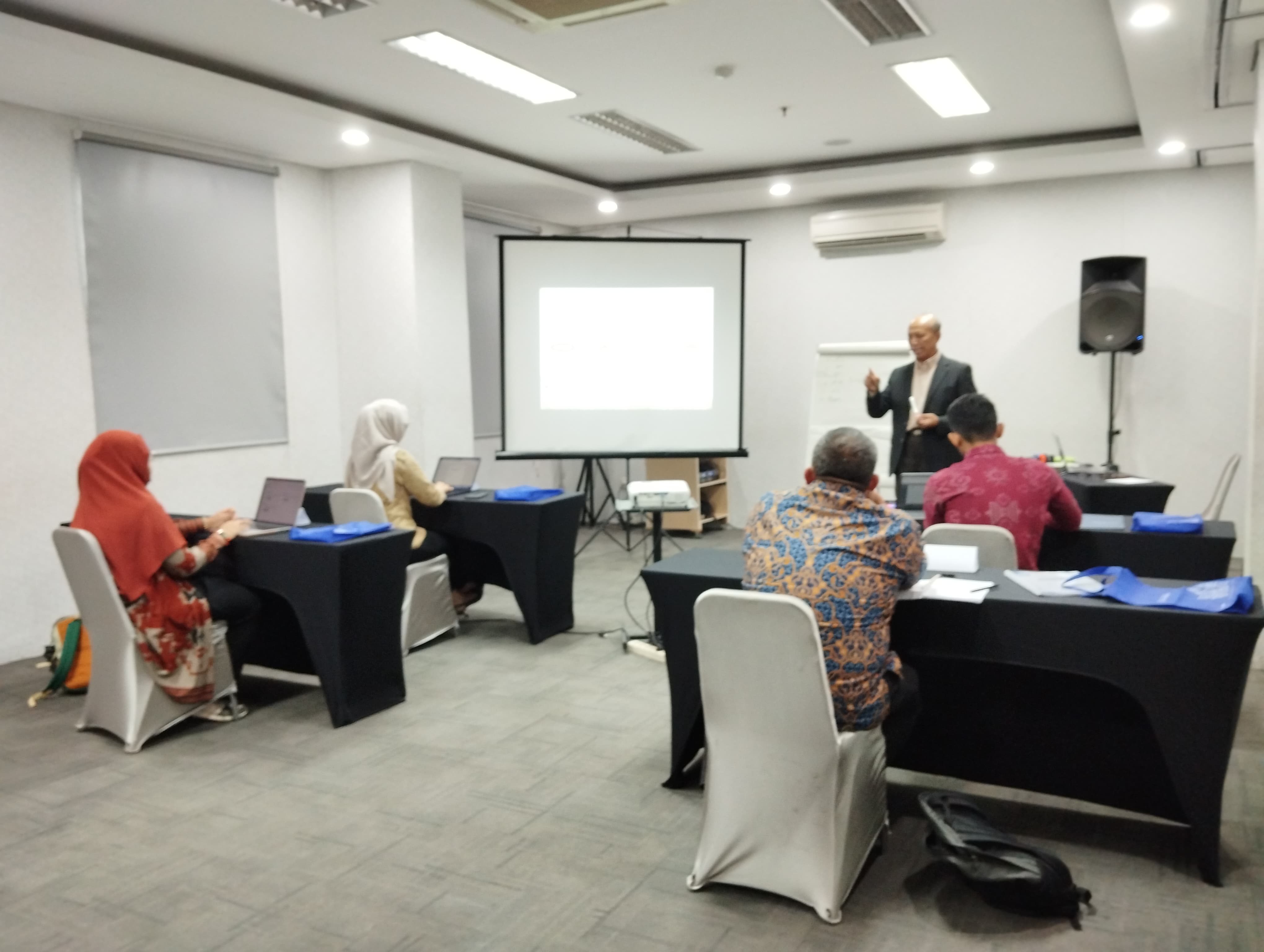 Advancing Institutional Governance through Risk Management Training