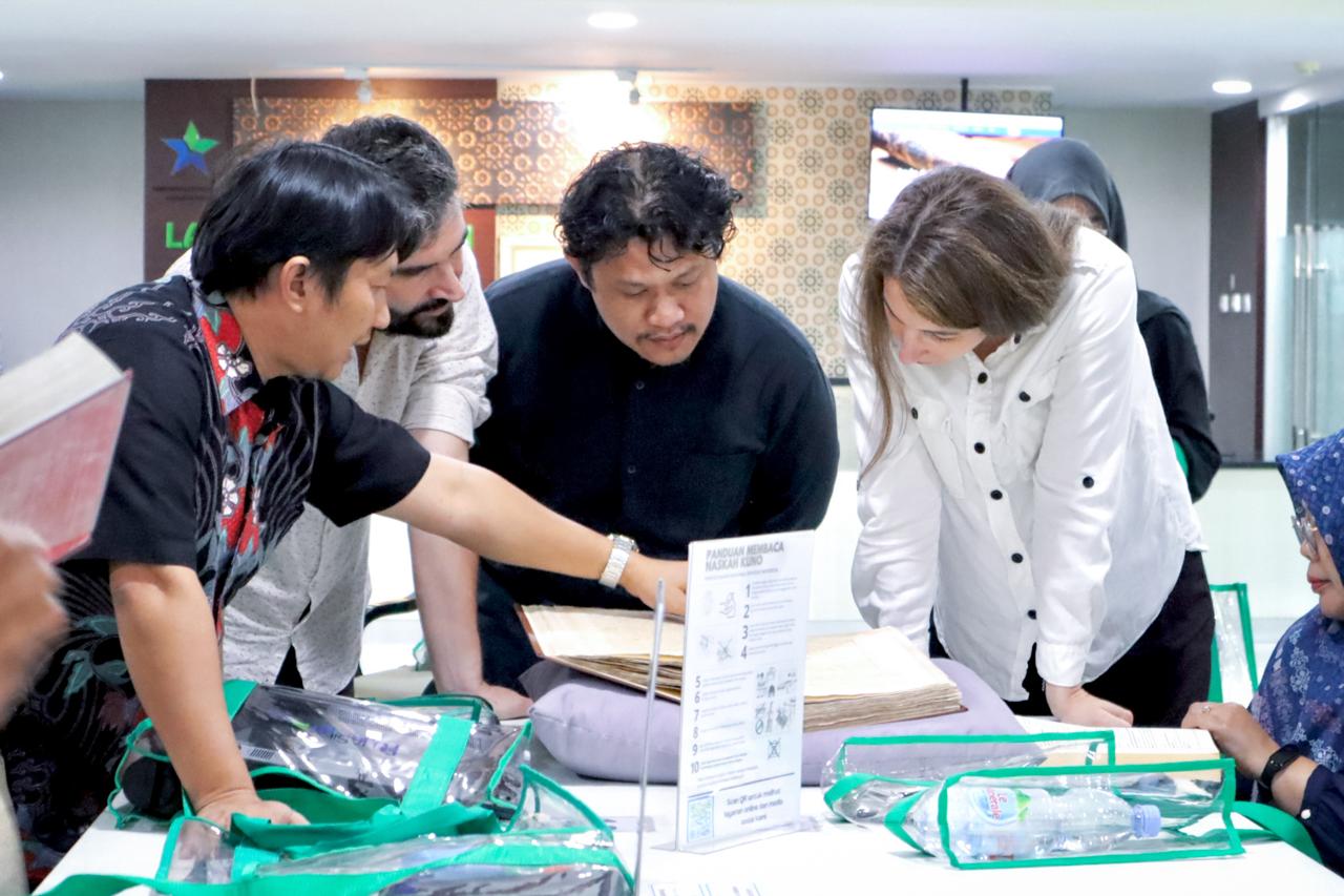 UIII Wraps Up SCRIPTS 2025 Summer School on Islamic Manuscripts and Texts