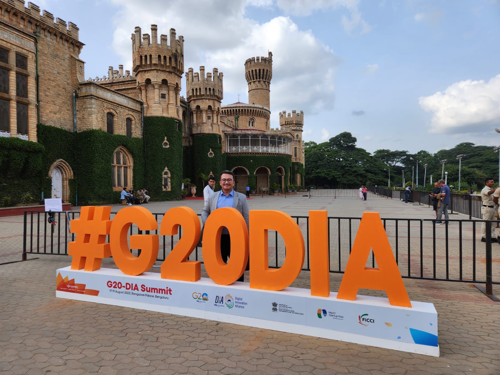 WhatsApp Image 2025-11-28 at 16.11.15