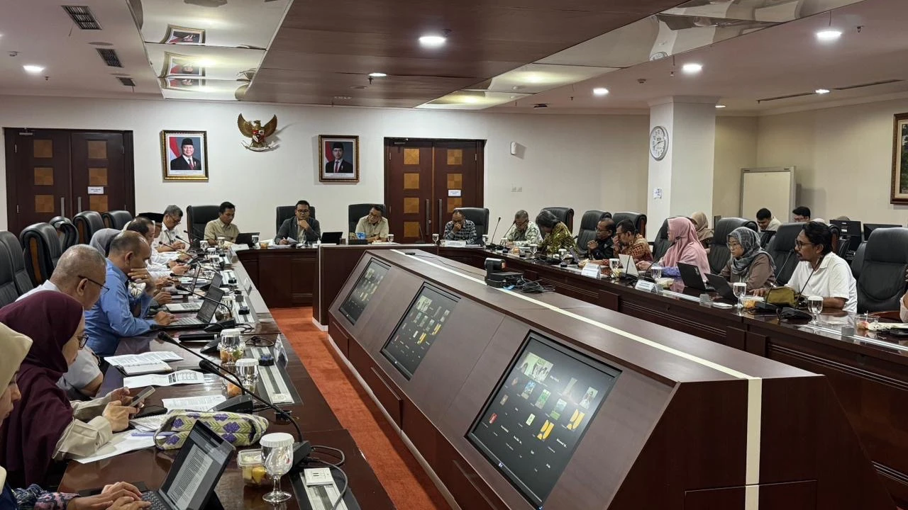 Keeping a National Vision on Course: Presidential Staff Office Leads Coordination Meeting on UIII Campus Development