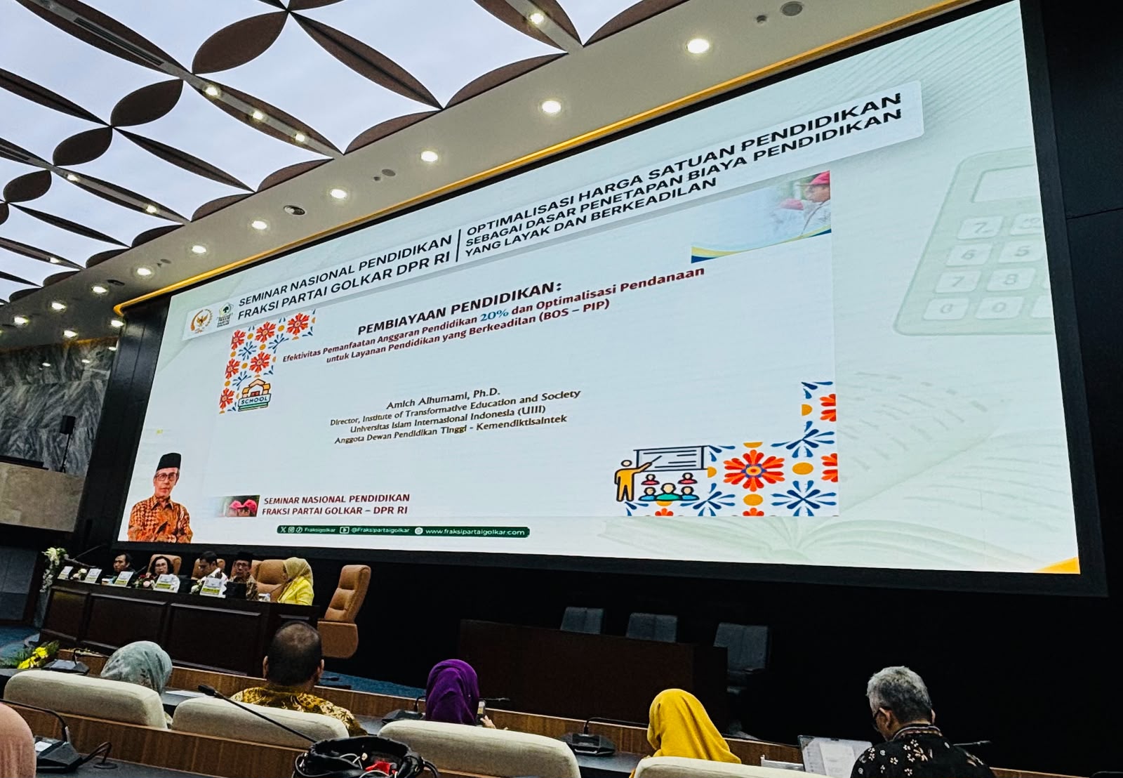 UIII’s Amich Alhumami Calls for Evidence-Based Education Financing at National Seminar in Parliament