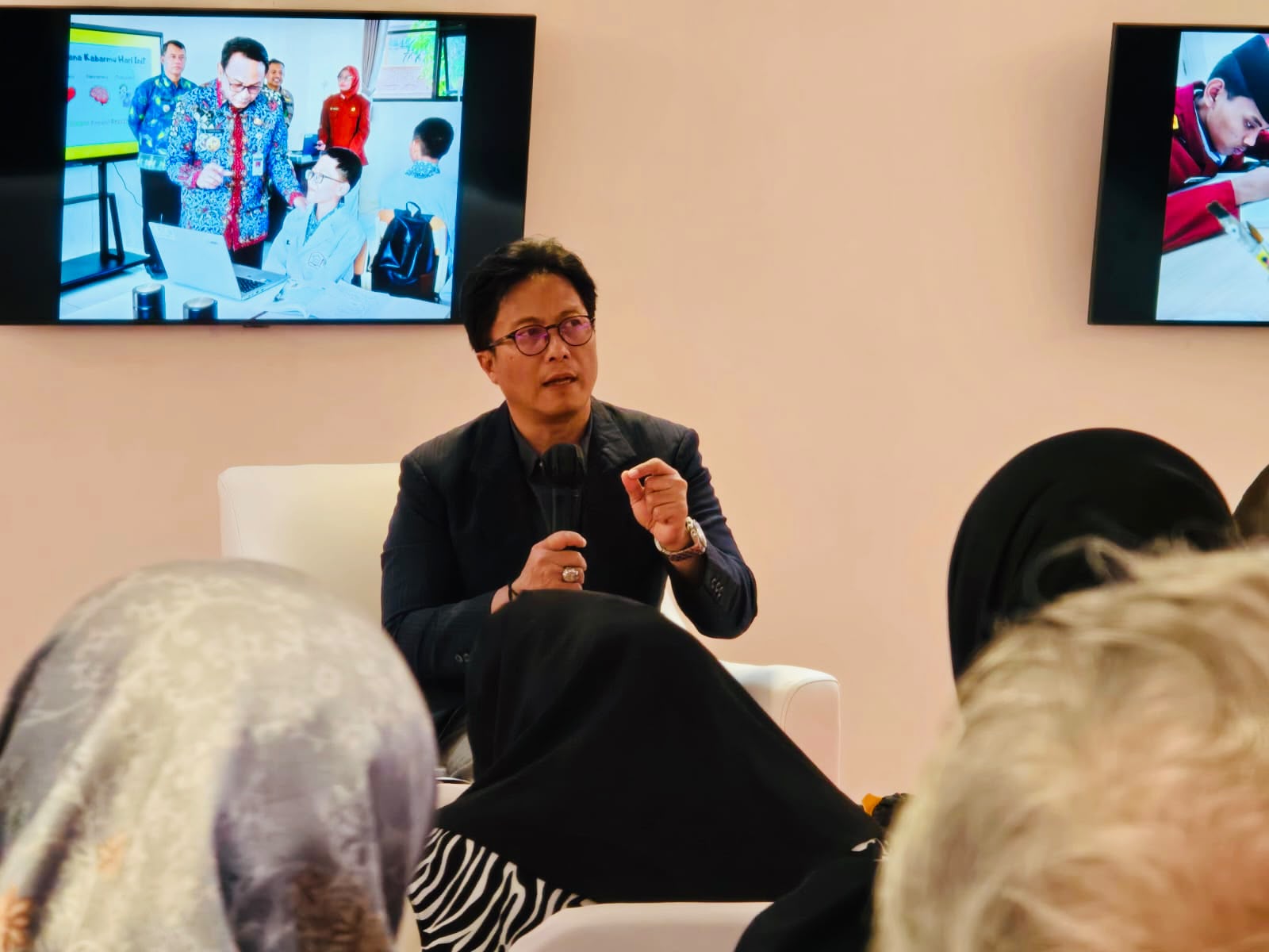 UIII Education Expert Highlights the Human Dimension of Sekolah Rakyat at National Photography Exhibition