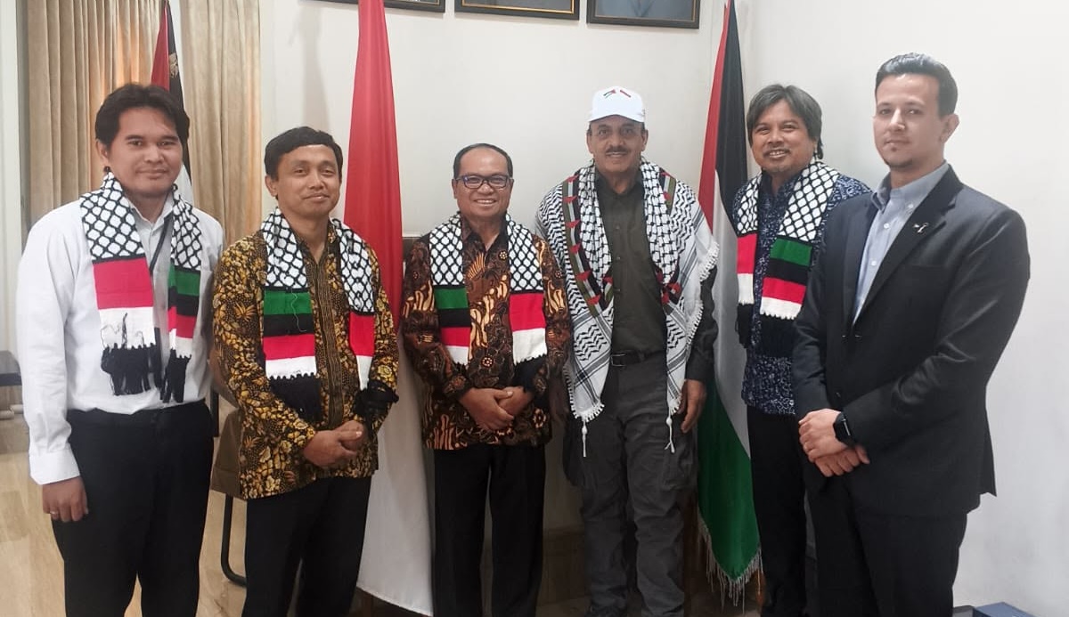 UIII and Palestinian Embassy Discuss Expanding INSANI Scholarships for Palestinian Students