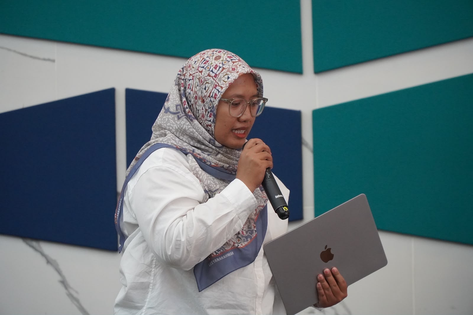 Beyond the Classroom: Rethinking How Students Develop Their Understanding of Islam